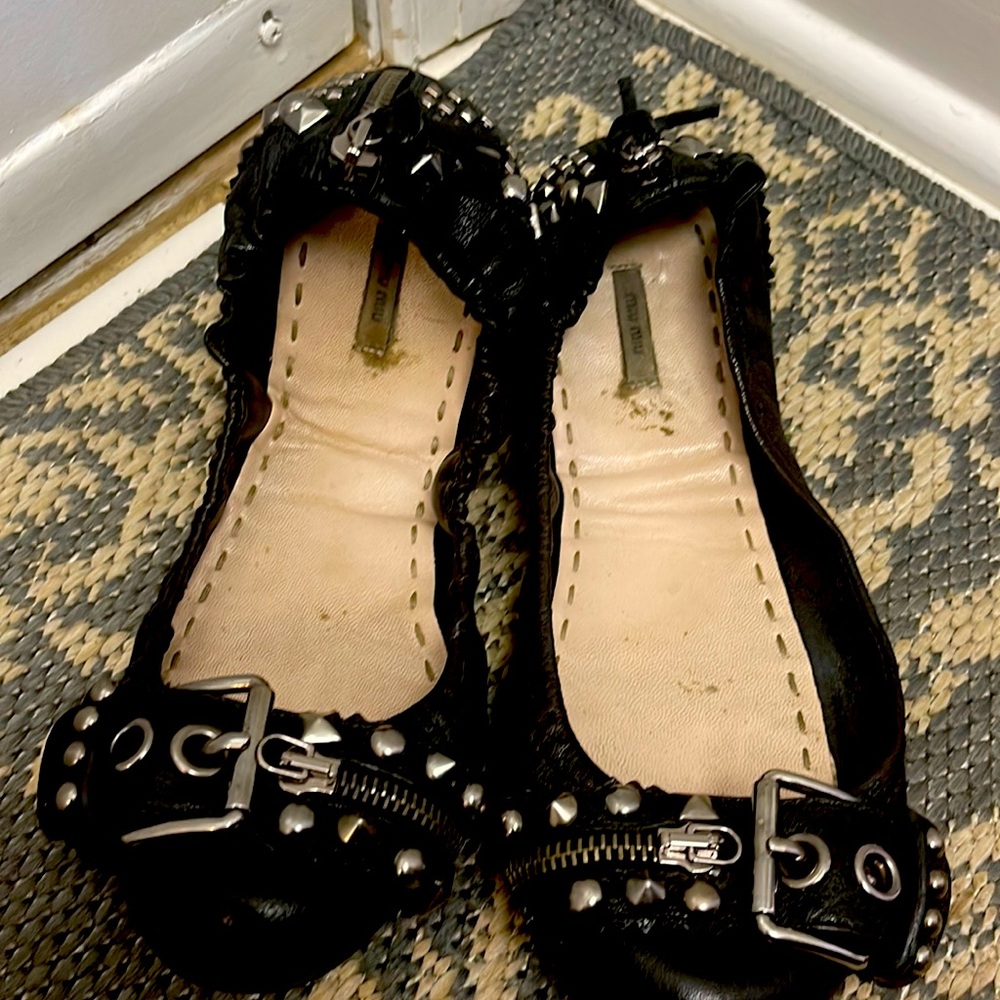 Miu Miu flats